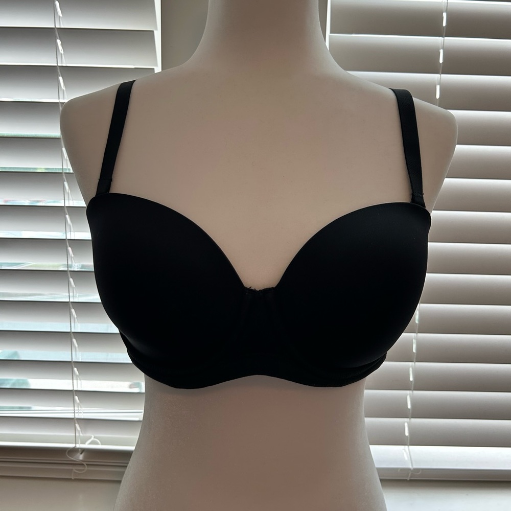 Wacoal Red carpet full figure wireless strapless bra
